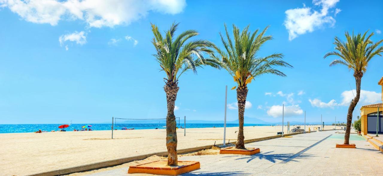 Welcs Apartamento 008 Emp Cerca De La Playa Apartment เอมปูเรียบราบา ภายนอก รูปภาพ