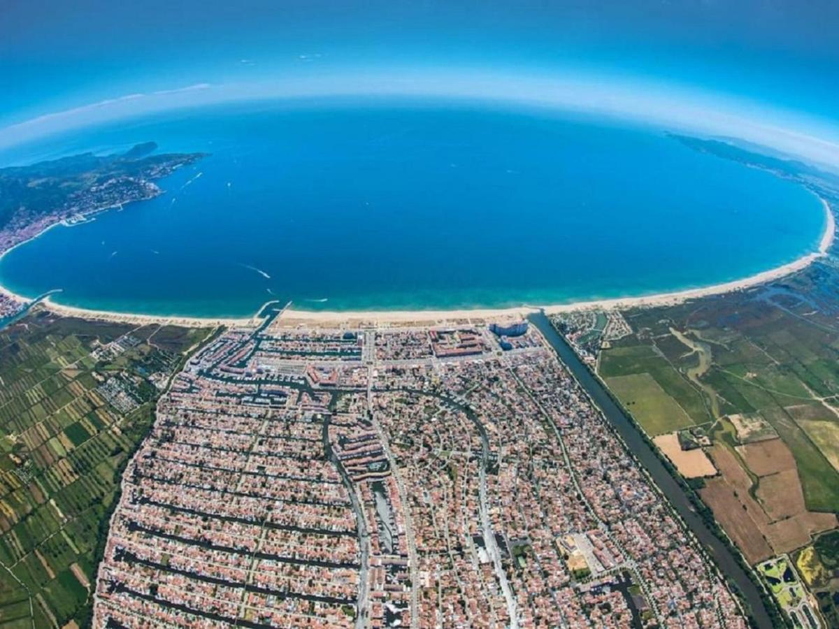 Welcs Apartamento 008 Emp Cerca De La Playa Apartment เอมปูเรียบราบา ภายนอก รูปภาพ